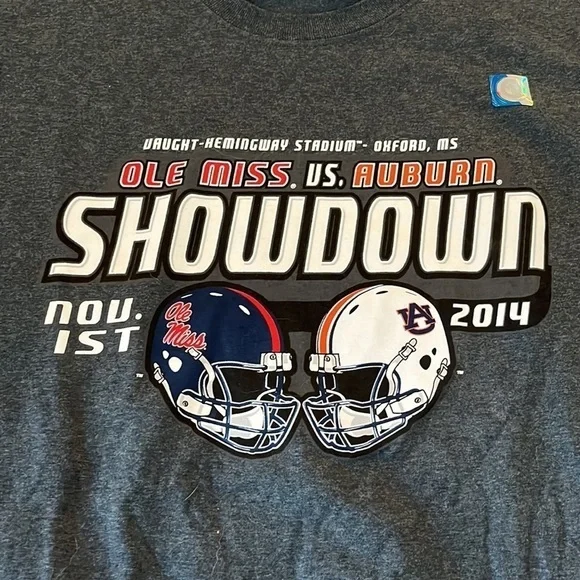 OLE MISS vs AUBURN FOOTBALL tee, XL - Picture 2 of 3
